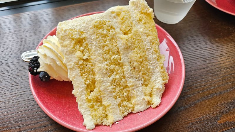 Mango Cake Slice