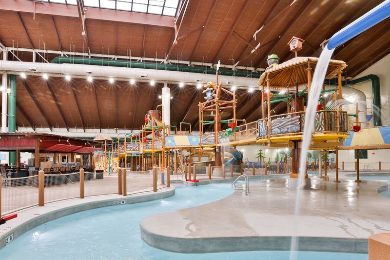 Great Wolf Lodge Indoor Water Park &ndash; Colorado Springs