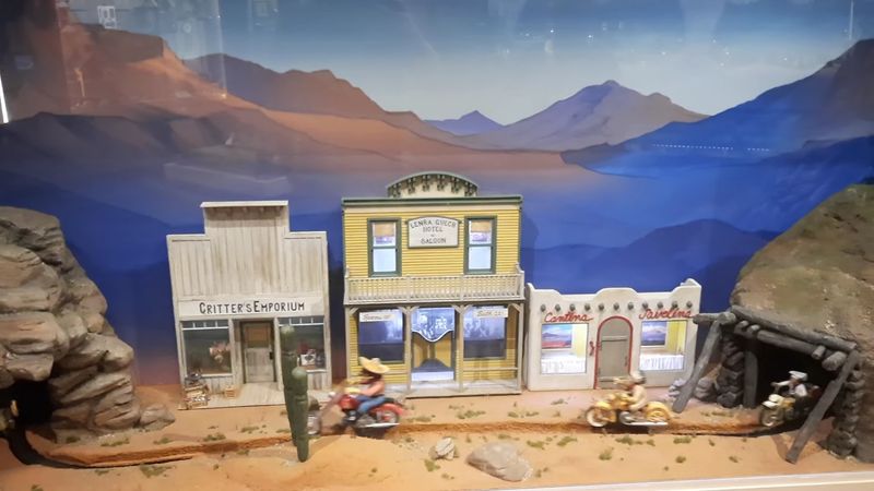 The Mini Time Machine Museum of Miniatures