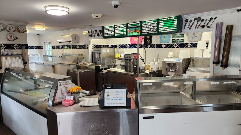 A Cash-Only Policy That Adds to the Old-Fashioned Charm