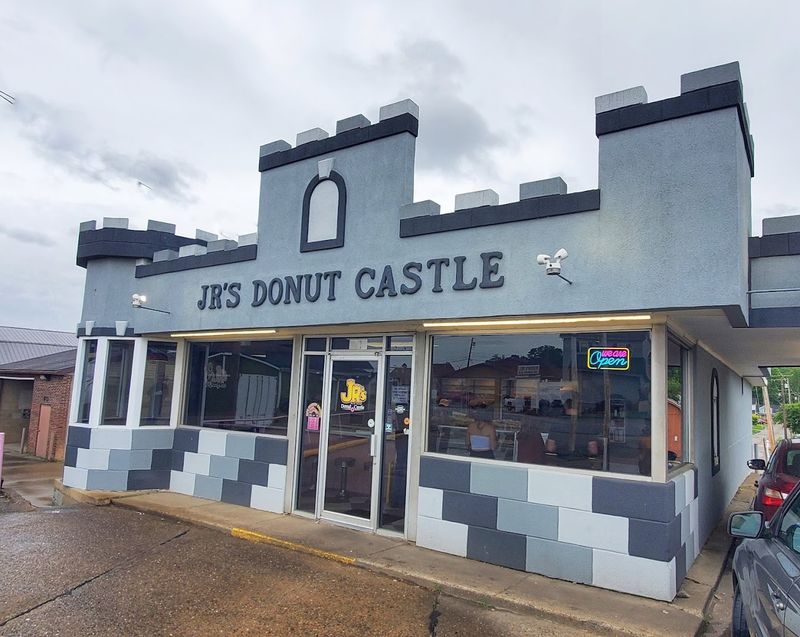 West Virginia &ndash; JR's Donut Castle (Parkersburg)