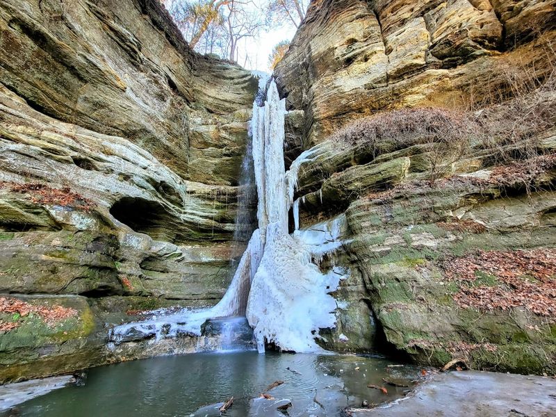 Starved Rock State Park - French Canyon Trail (LaSalle County)