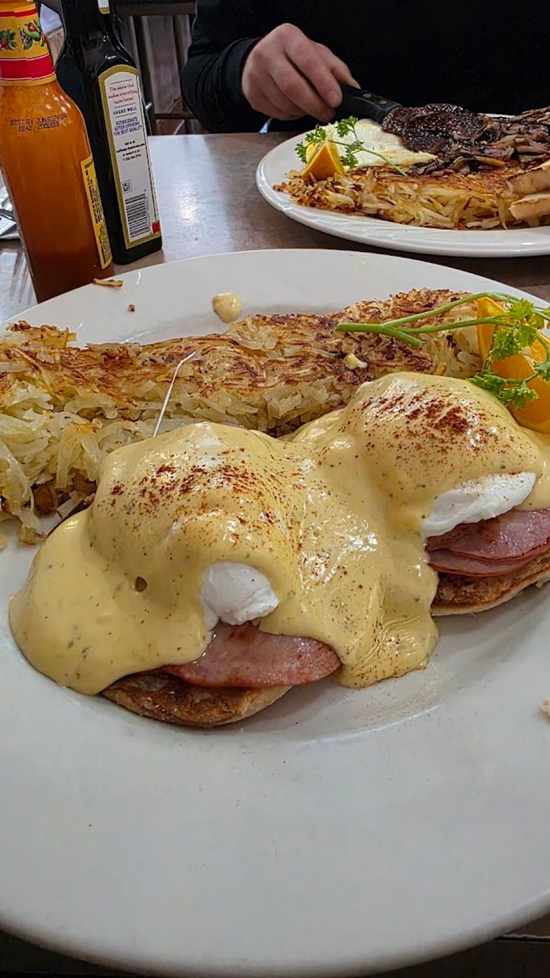 Eggs Benedict Experience