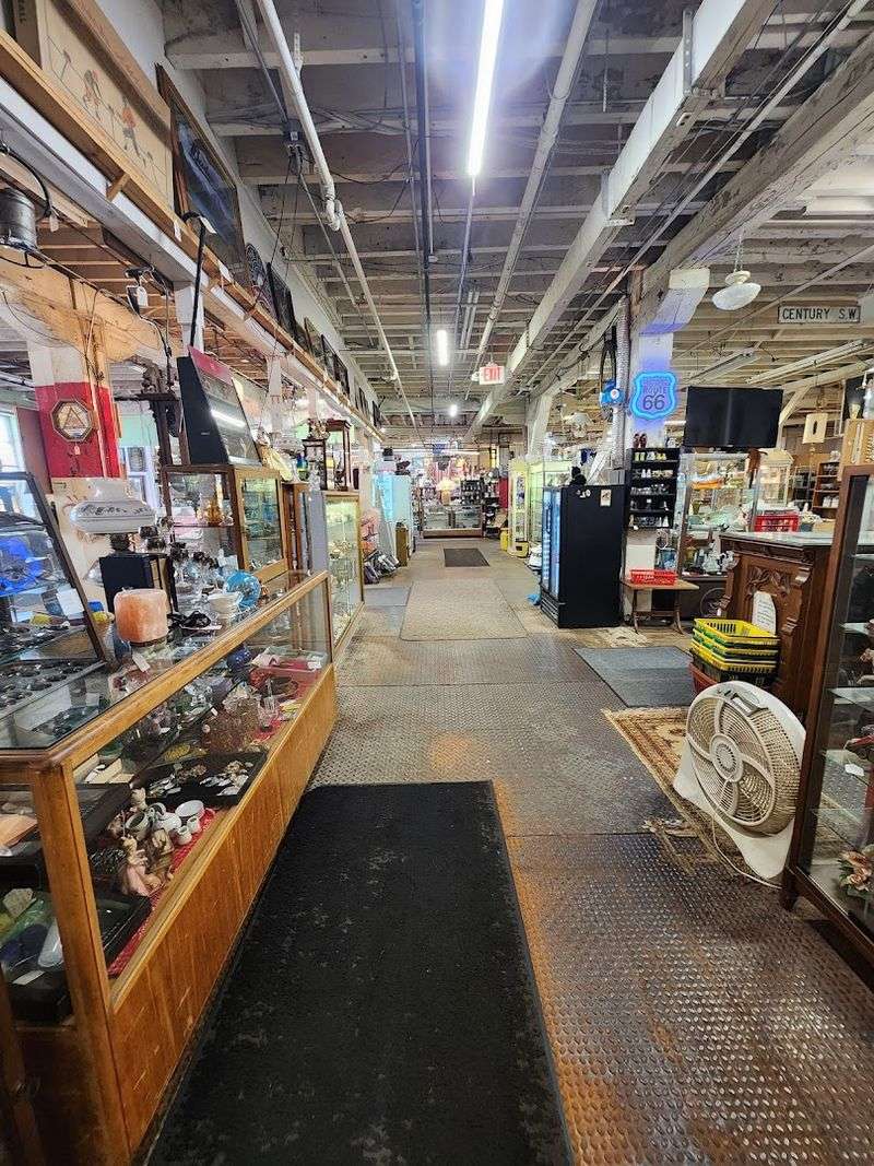 Vendor Community & Variety: Many Voices, One Roof