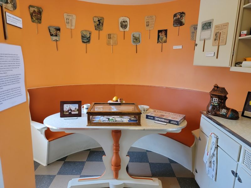 Rooms Inside the Giant Shoe That Will Surprise You