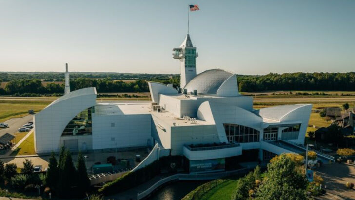 You Can Experience a Simulated Earthquake at This Surprising Tennessee Science Attraction