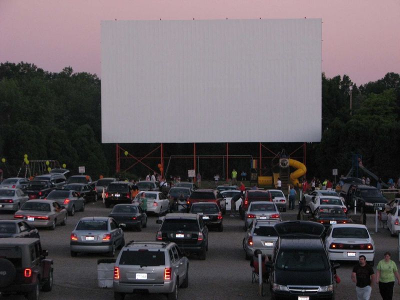 Elm Road Triple Drive-In (Warren)
