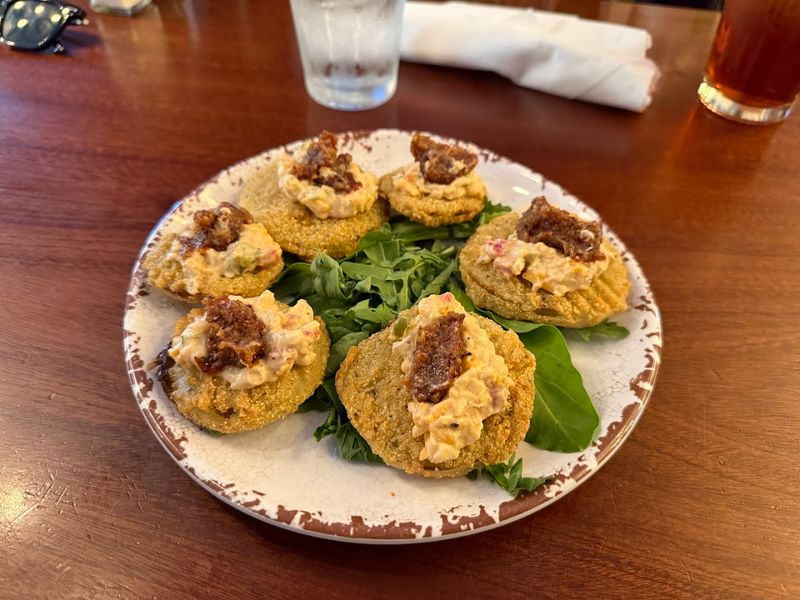 Rooster & The Crow &ndash; Wilmington