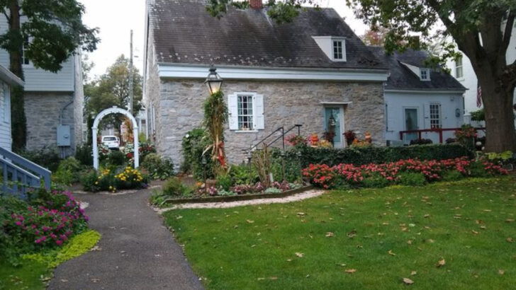 10 Small-Town Trips in Pennsylvania That Are Worth the Drive This April