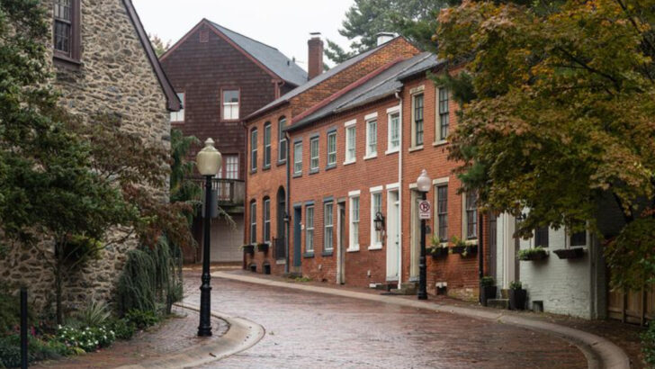 12 Charming Pennsylvania Main Streets Made for a Slow Spring Afternoon