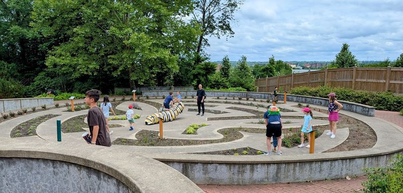 Akron Zoo - Egg-stra Wild Egg Hunt