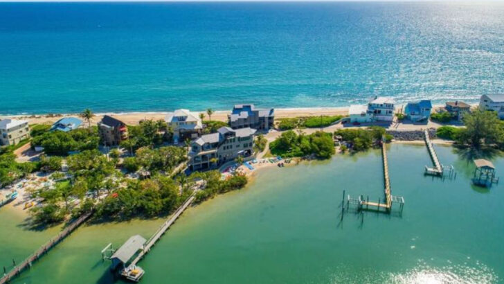 12 Florida Coastal Escapes Within Two Hours of Tampa Perfect for a Spring Weekend