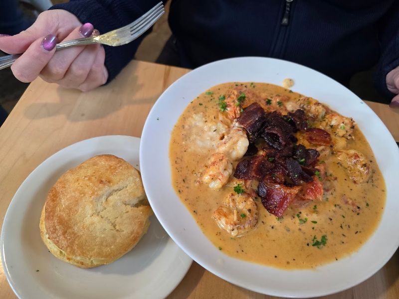 Sunny Point Caf&eacute;