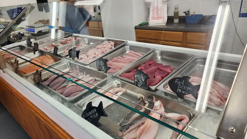 O'Neal's Sea Harvest (Wanchese, Outer Banks)