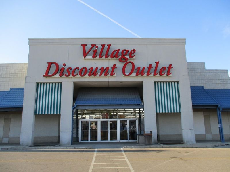 Village Discount Outlet &ndash; Dayton