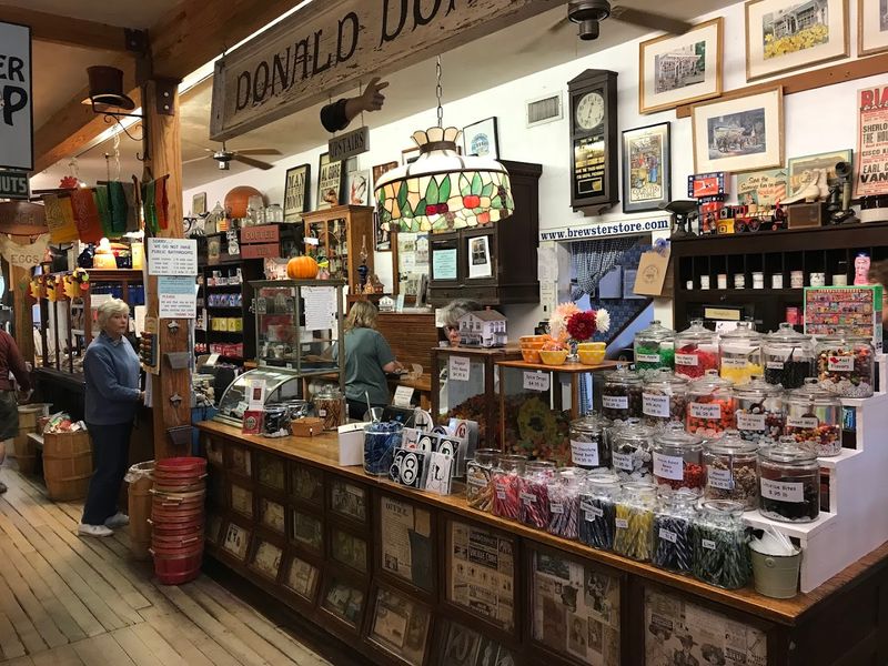 Brewster General Store (Brewster)