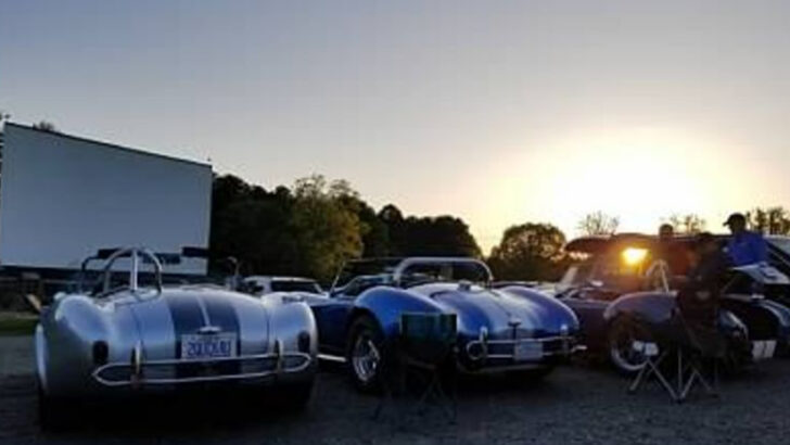6 North Carolina Drive-In Movie Theaters For A Throwback Night Under The Stars