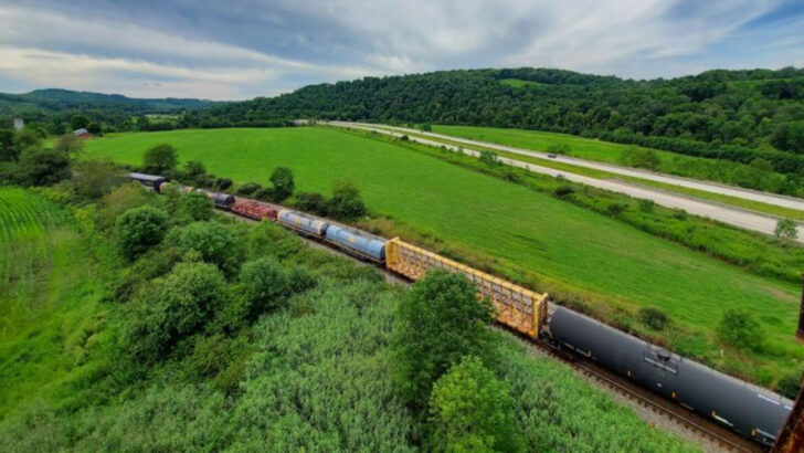 A 1,908-Foot Viaduct in Pennsylvania Gives Rail Trail Riders One of the State&rsquo;s Best Photo Stops