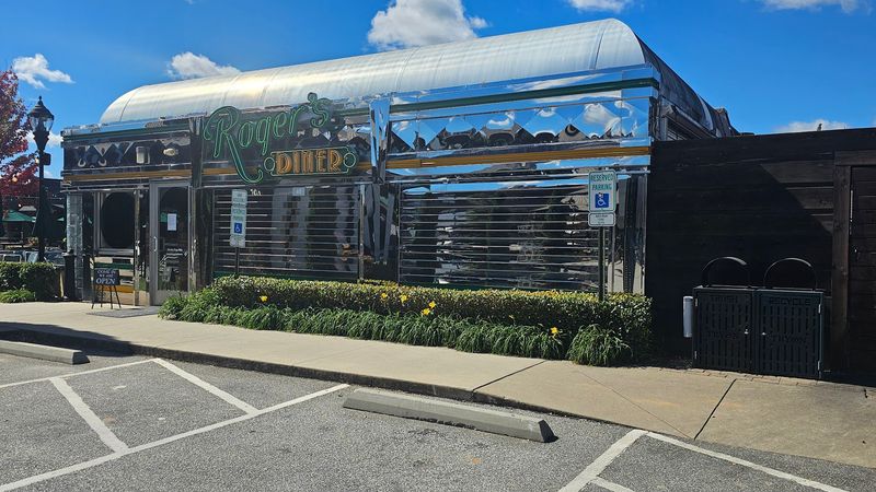 Multiple Restaurants and Food Options for Every Craving