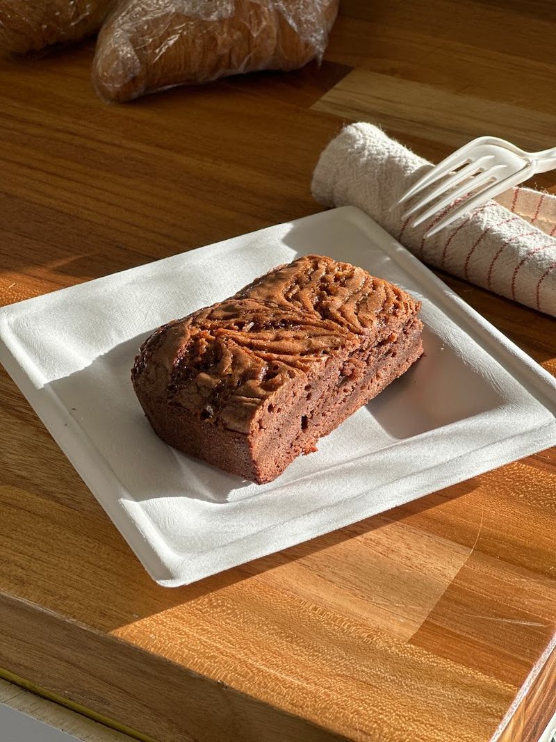 Local Pastries and Light Caf&eacute; Fare