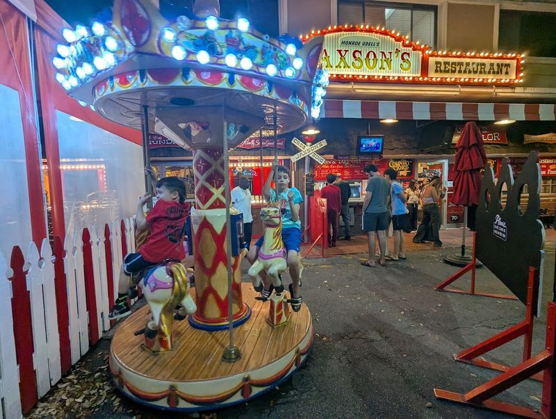 Why Locals and Tourists Keep Coming Back