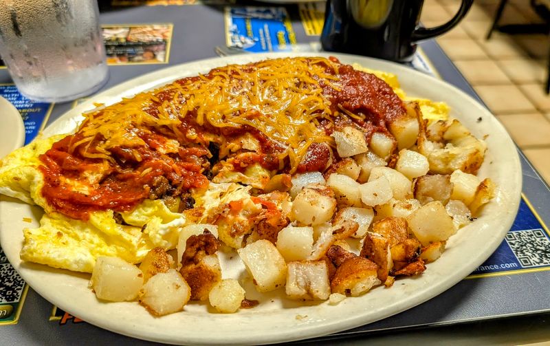 The House-Made Spanish Sauce: DeLuca's Secret Weapon Since 1950