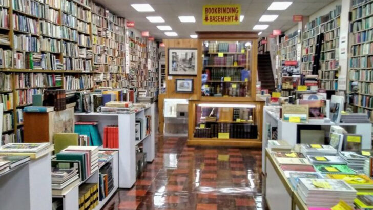 A Five Story Bookstore in Ohio Has Over 300,000 Books and Will Even Repair Your Old Ones on Site