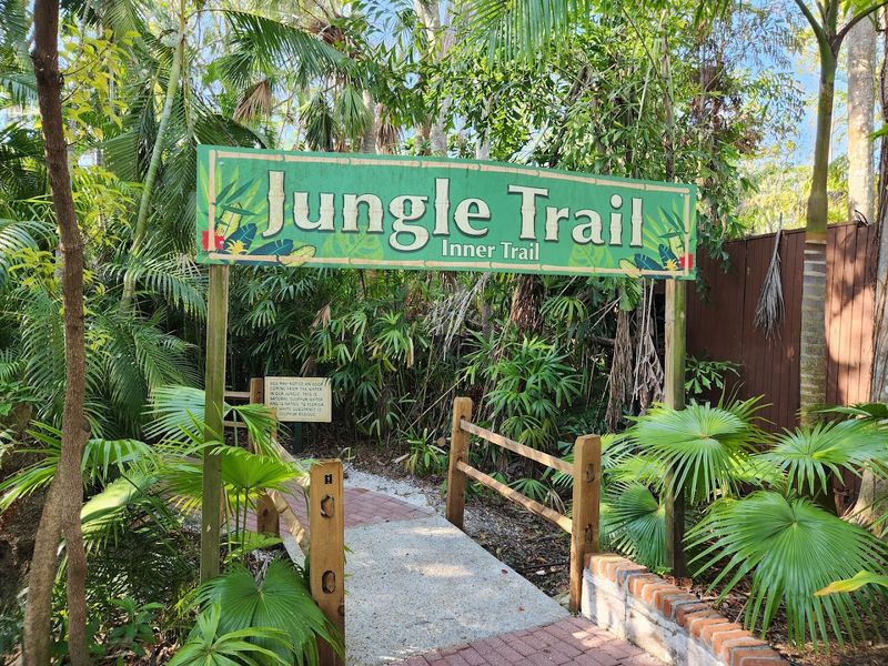 A Relaxed Walking Experience in Sarasota