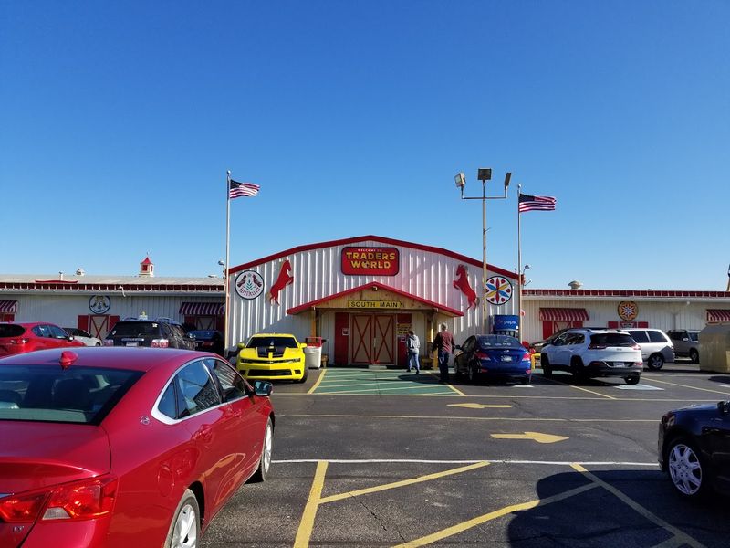 A Flea Market That Feels Like a Small City