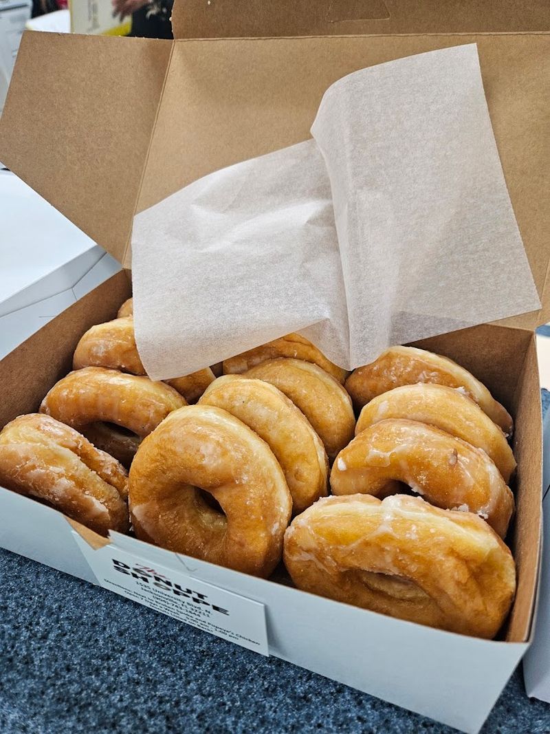 Handmade Donuts the Old-Fashioned Way