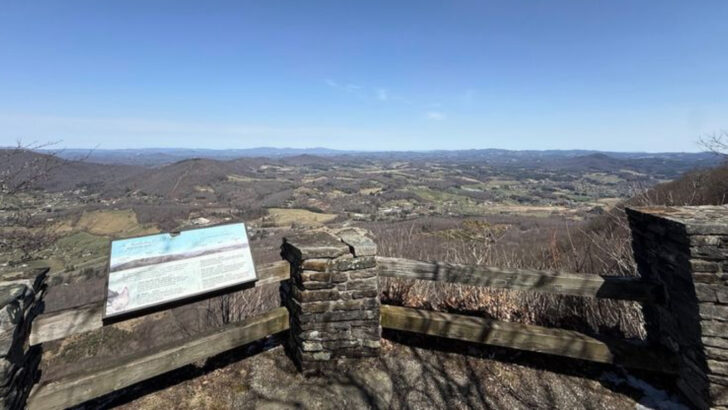 A North Carolina State Park Has a 4,683-Foot Summit Only a Half Mile From the Parking Lot
