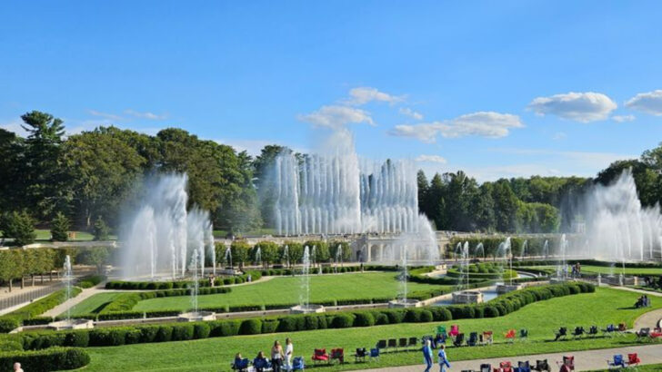 A Pennsylvania Garden Built in the 1920s With 600 Water Jets Still Feels Like Walking Straight Into the Italian Countryside