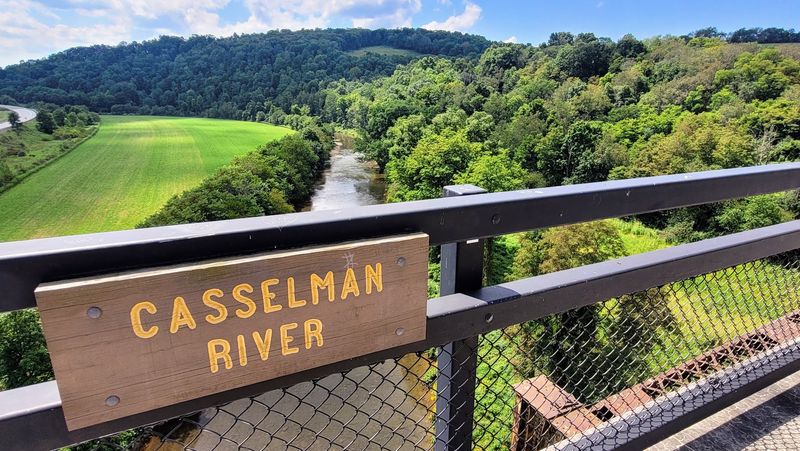 Seasonal Beauty: Sunrise, Fog, and Fall Colors