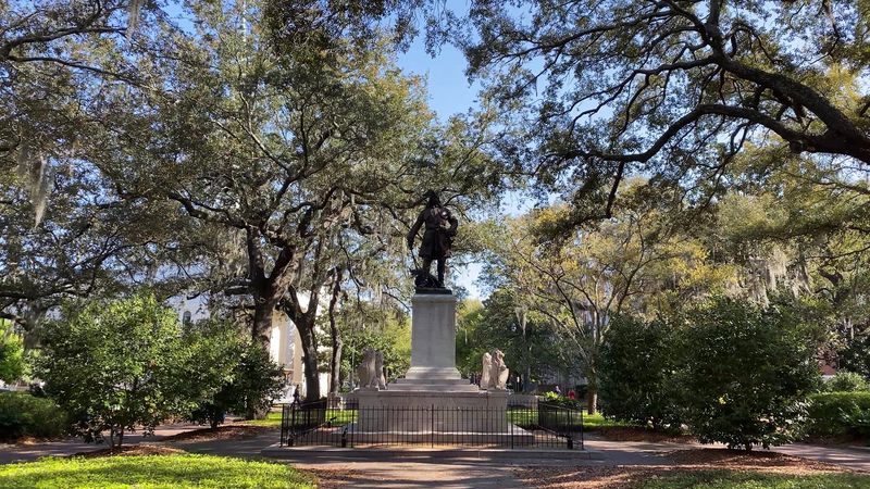 Where Chippewa Square Turns Into a Lobby