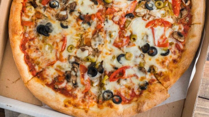 A True New York-Style Pizza Slice Is Waiting Right Here In Georgia