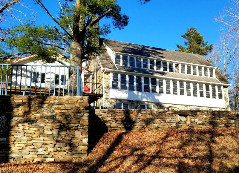 A School Born From a Weaving Circle in the Mountains