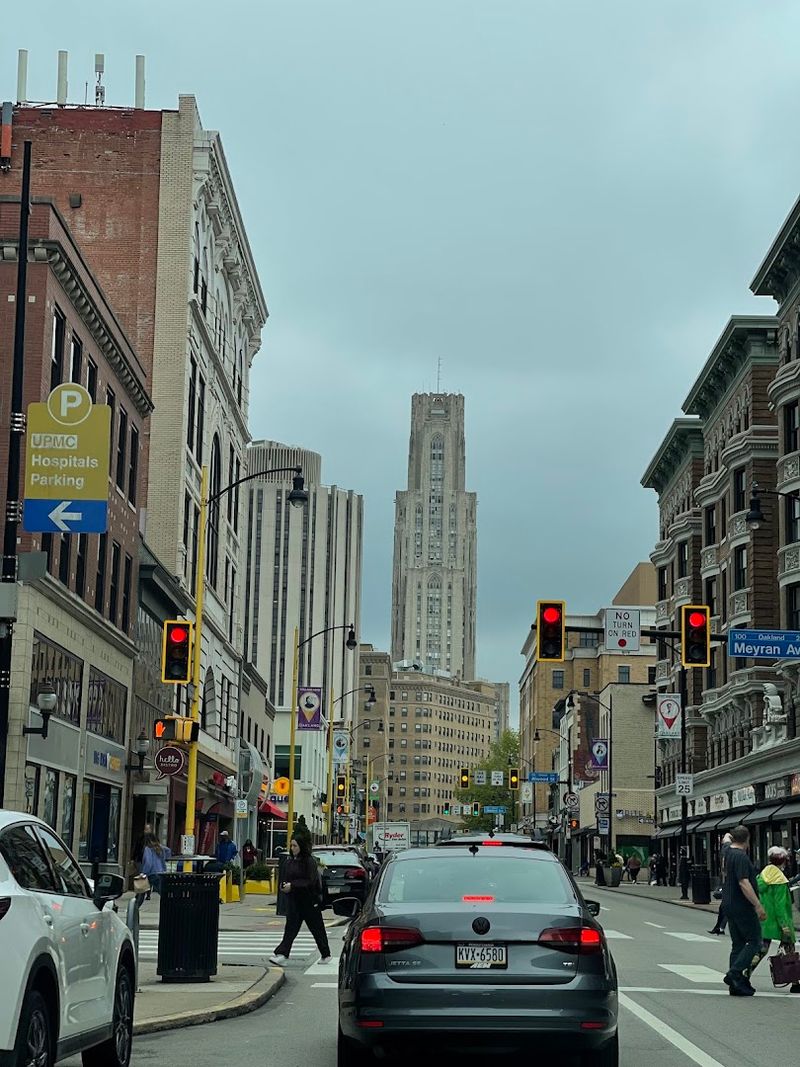 Oakland Makes the Cathedral Easy to Turn Into a Full Afternoon