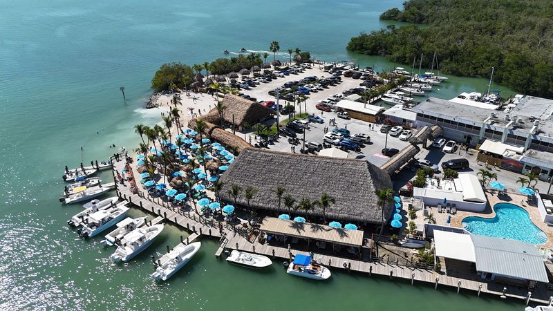 Gilbert's Resort Tiki Bar