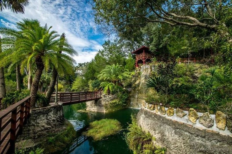 Cedar Lakes Woods and Gardens