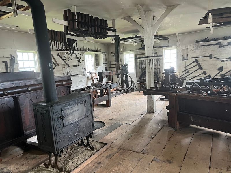 Who the Harmonists Were