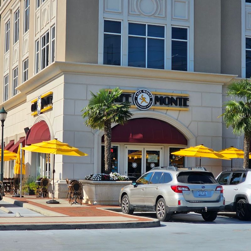 Caf&eacute; Monte &mdash; Charlotte