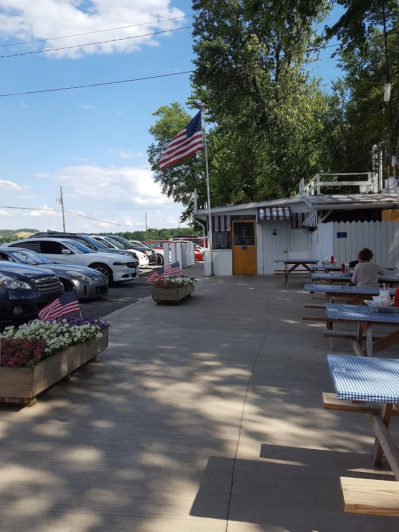 A Quick Stop That Turns Into a Long Memory