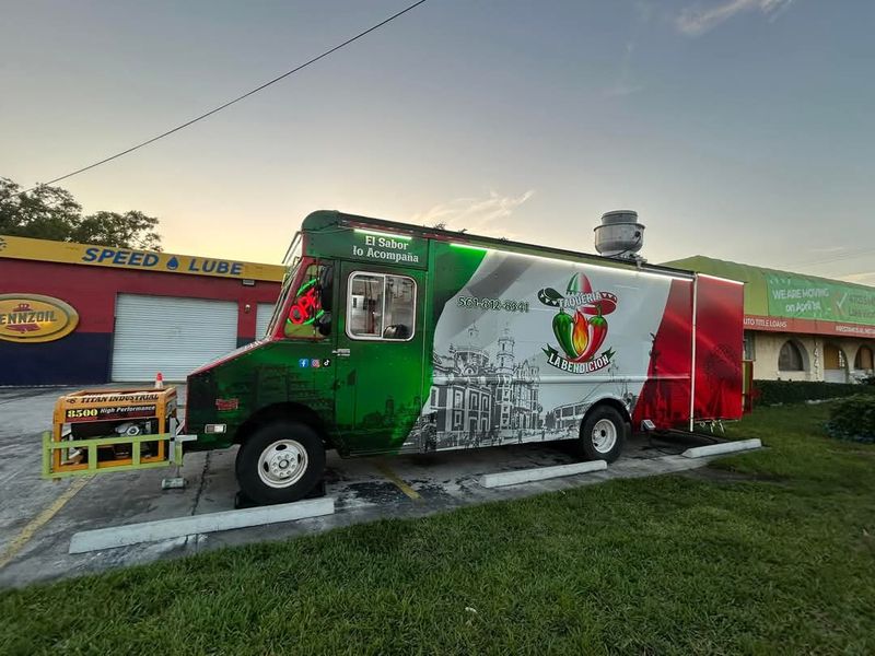 Taqueria La Bendición Taco Truck