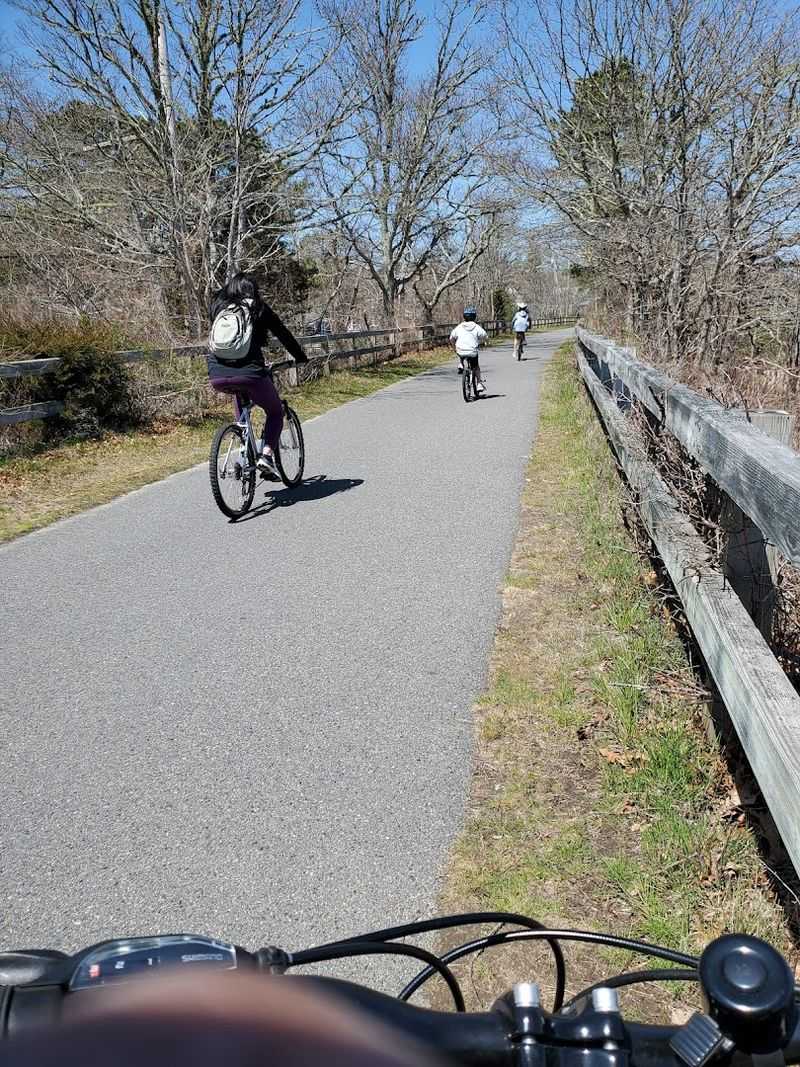 What to Pack: Essentials for a Perfect Day on the Trail