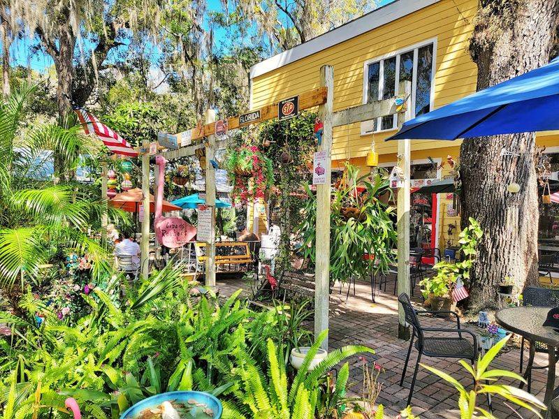 Old Florida Caf&eacute;