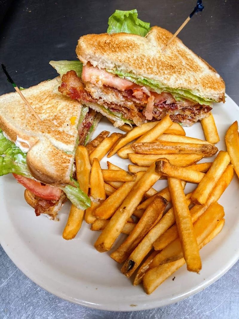 The Family Diner (Lynchburg)