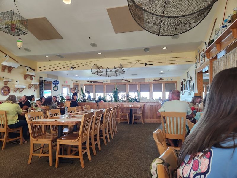 Basnight&rsquo;s Lone Cedar Cafe - Nags Head