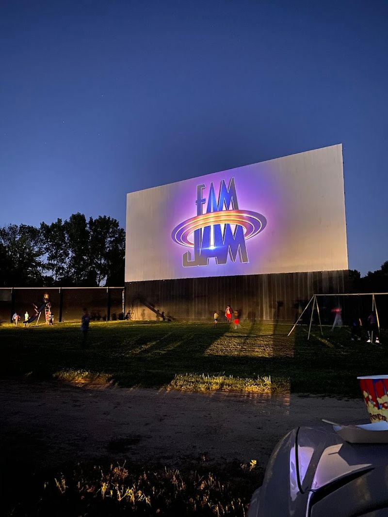 Magic City Drive-In (Barberton)