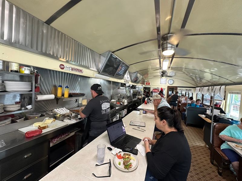 Lawrence Park Dinor (Erie, PA)