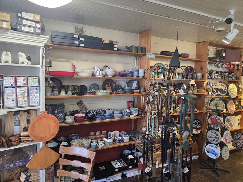 Williamsburg General Store (Williamsburg)